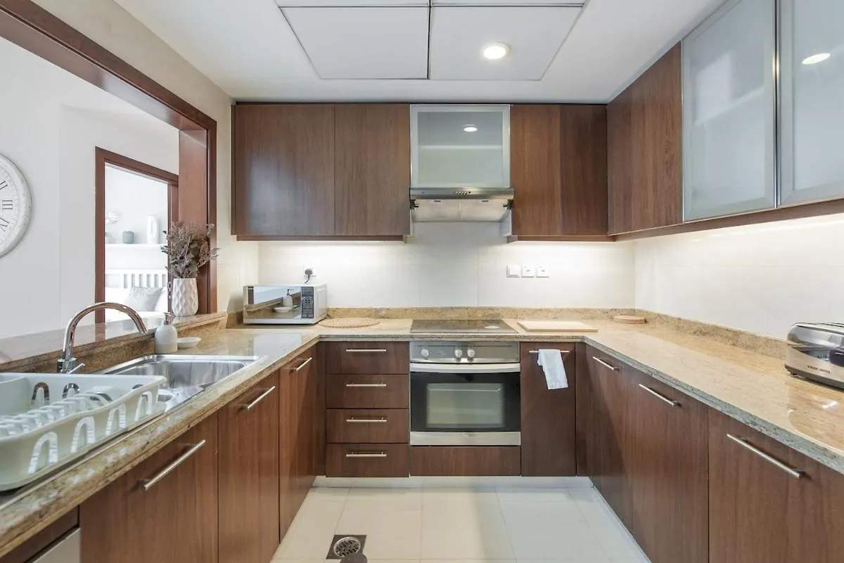 Cozy 1Br Perfect For 4 In Downtown Apartment Dubai 0*,  United Arab Emirates