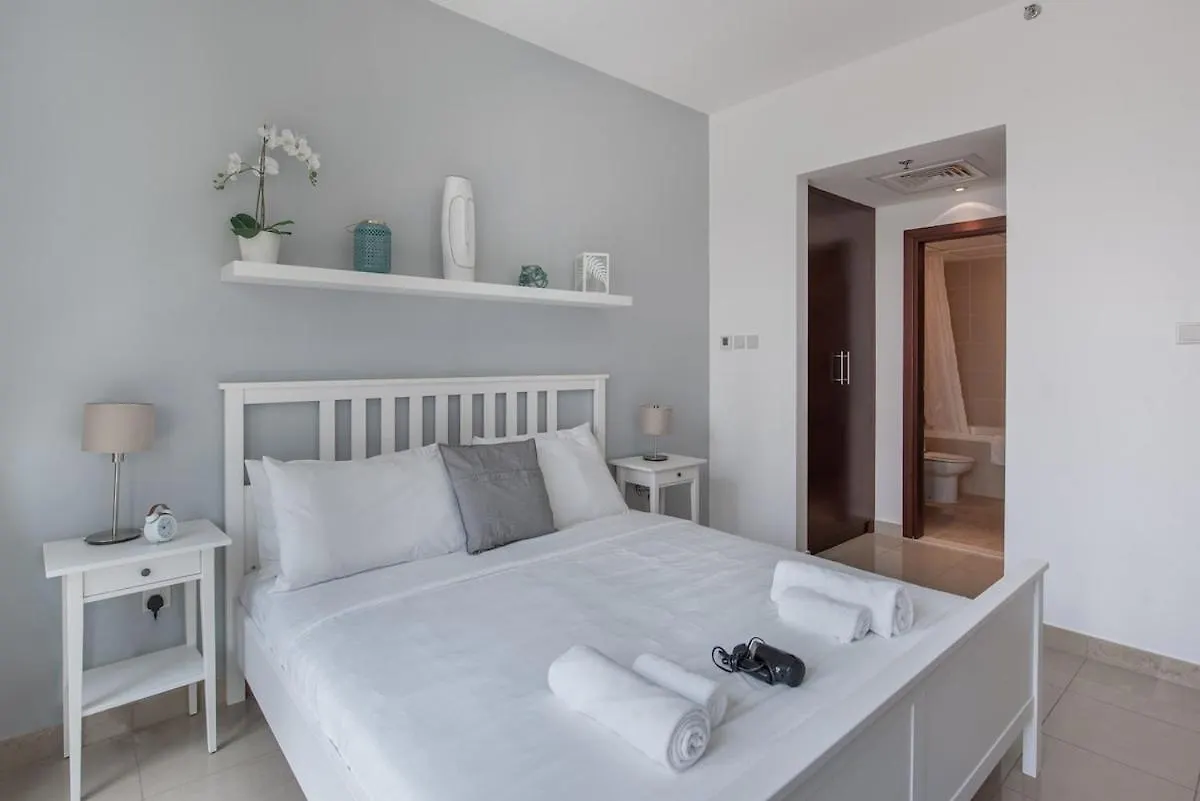 Apartamento Cozy 1Br Perfect For 4 In Downtown Dubái Emiratos Árabes Unidos